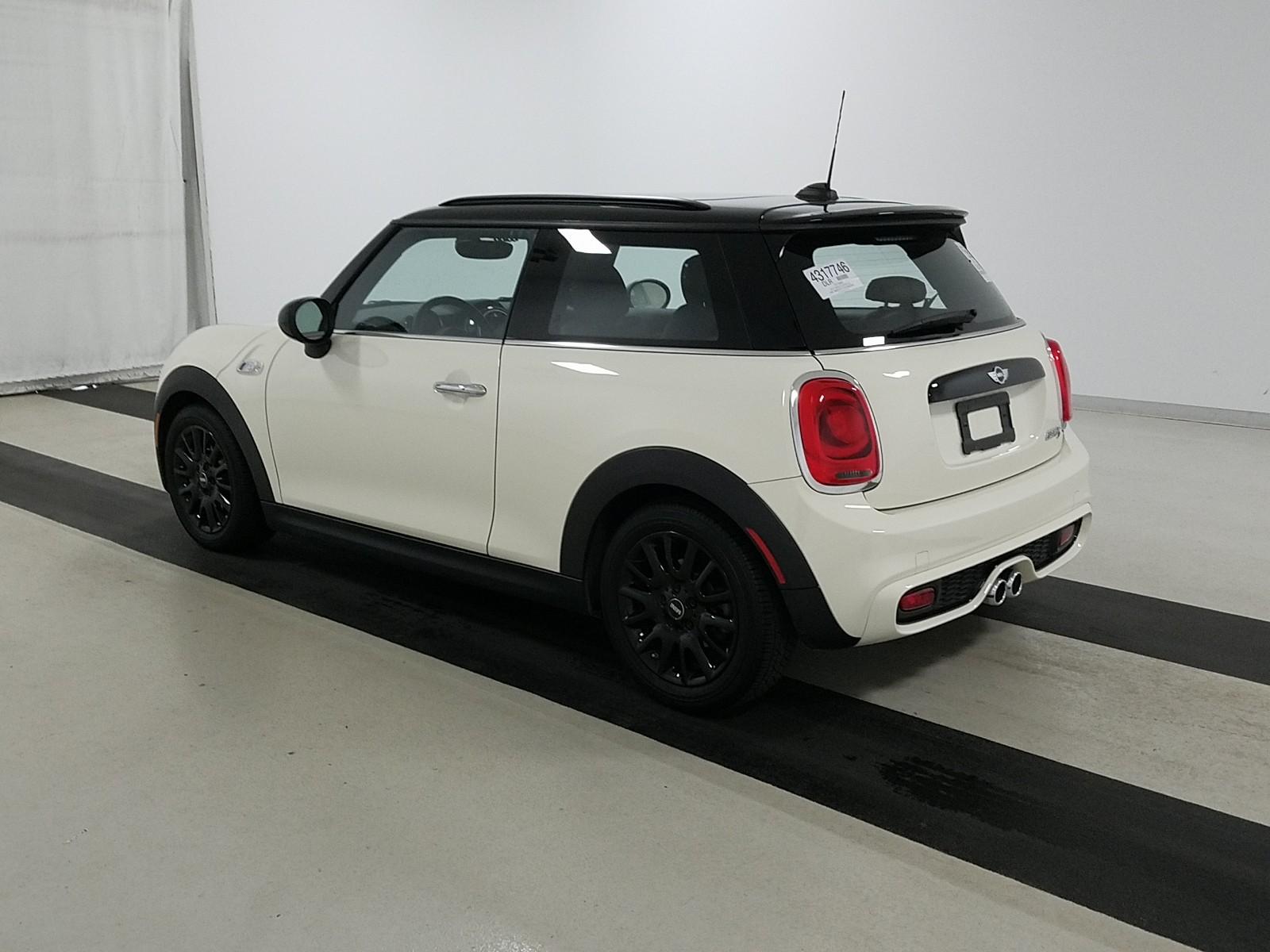 2017 MINI COOPER 4C S