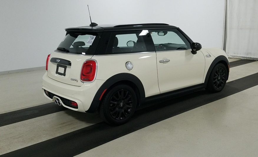 2017 MINI COOPER 4C S