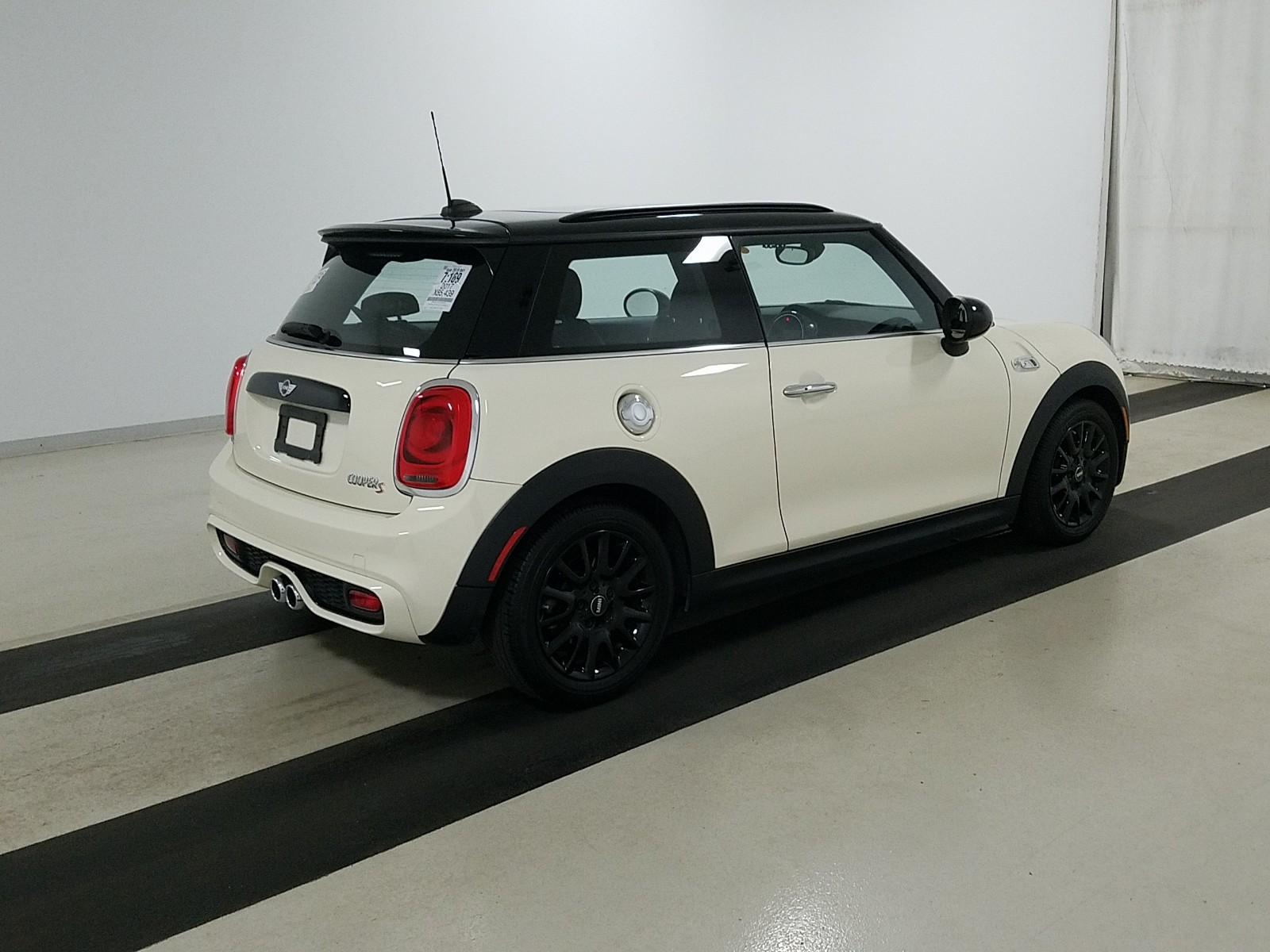 2017 MINI COOPER 4C S