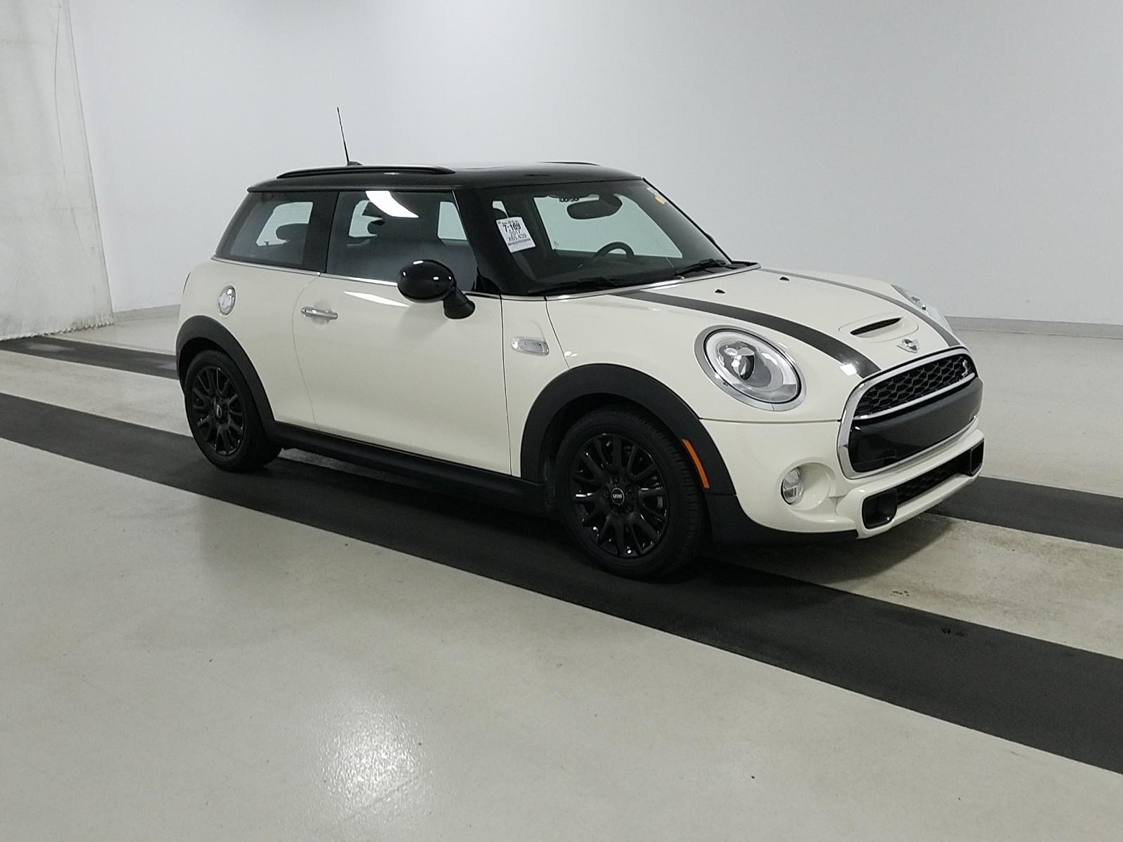 2017 MINI COOPER 4C S