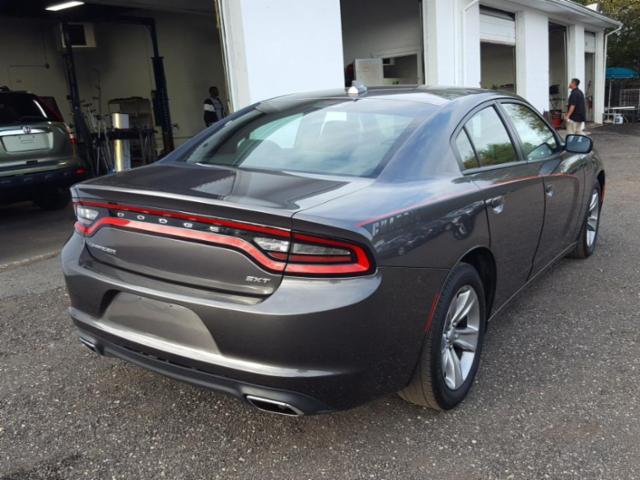 2016 Dodge CHARGER 4X2 V6 SXT