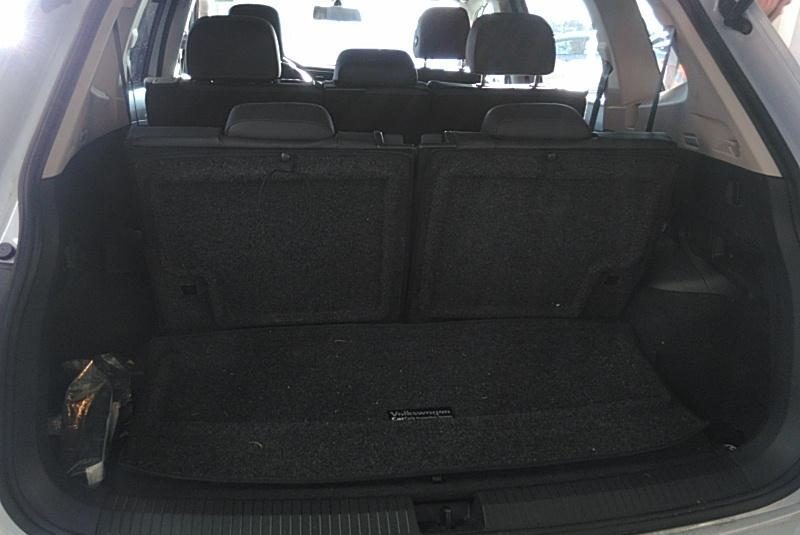2018 Volkswagen TIGUAN FWD SE