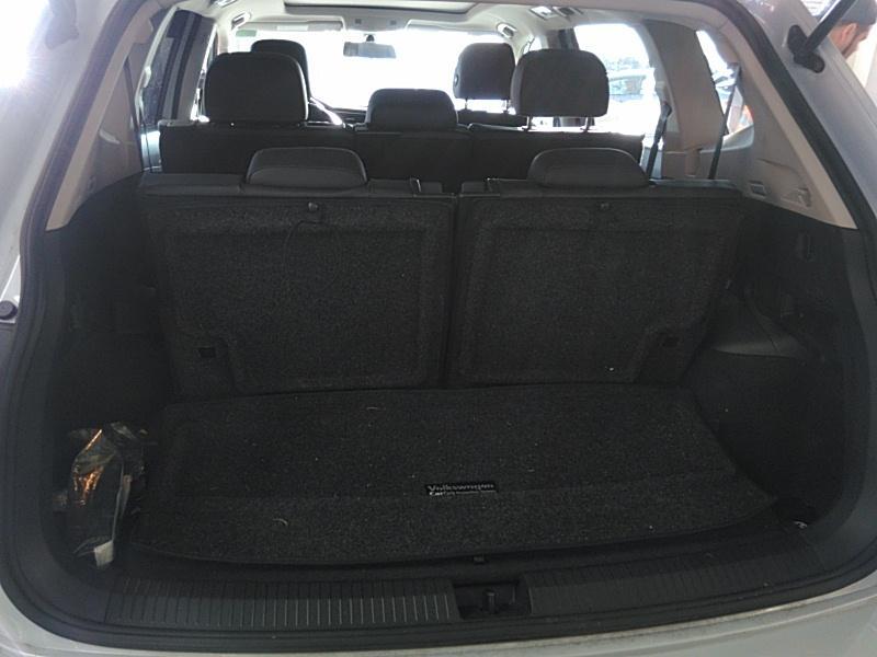 2018 Volkswagen TIGUAN FWD SE