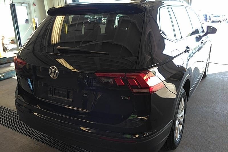 2018 Volkswagen TIGUAN FWD S