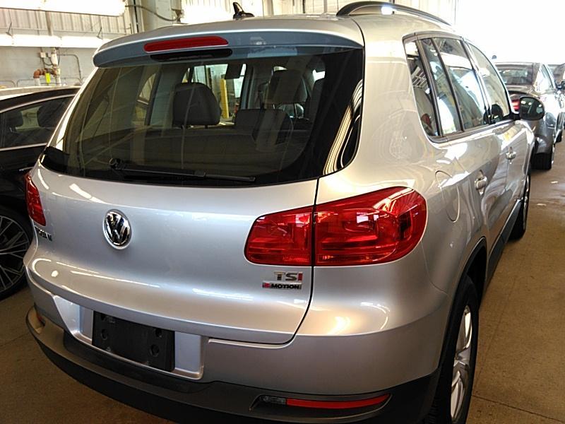 2017 Volkswagen TIGUAN AWD S