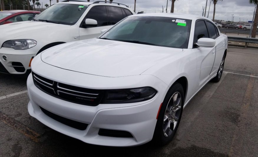 2017 Dodge CHARGER AWD V6 SE