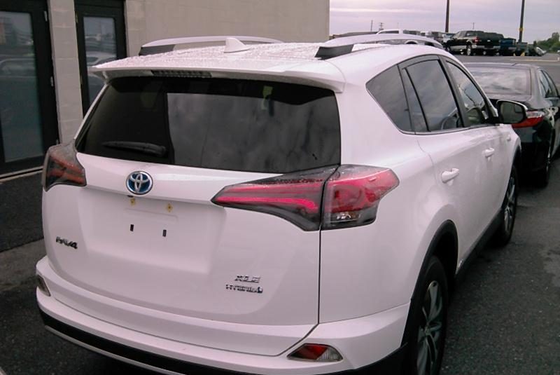 2016 Toyota RAV4 AWD XLE