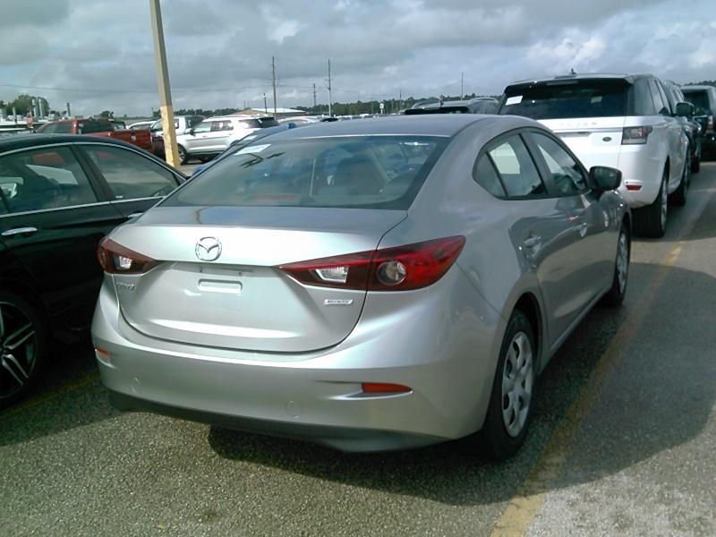 2015 Mazda MAZDA3 I SPORT