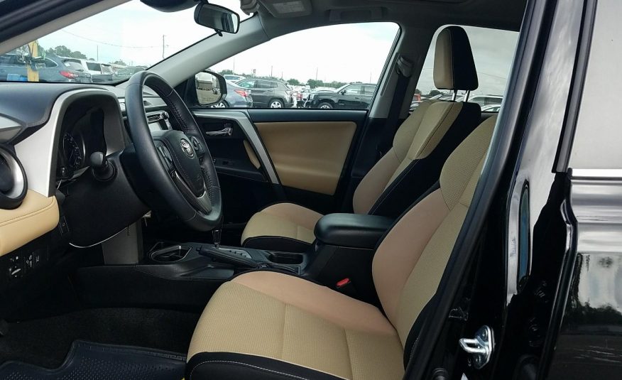 2017 Toyota RAV4 FWD XLE