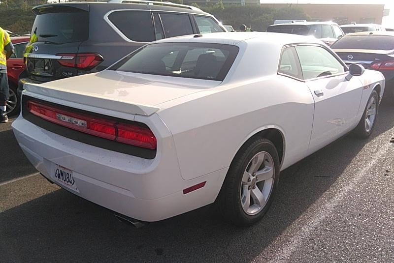 2012 Dodge CHALLENGER V8 R/T PLUS