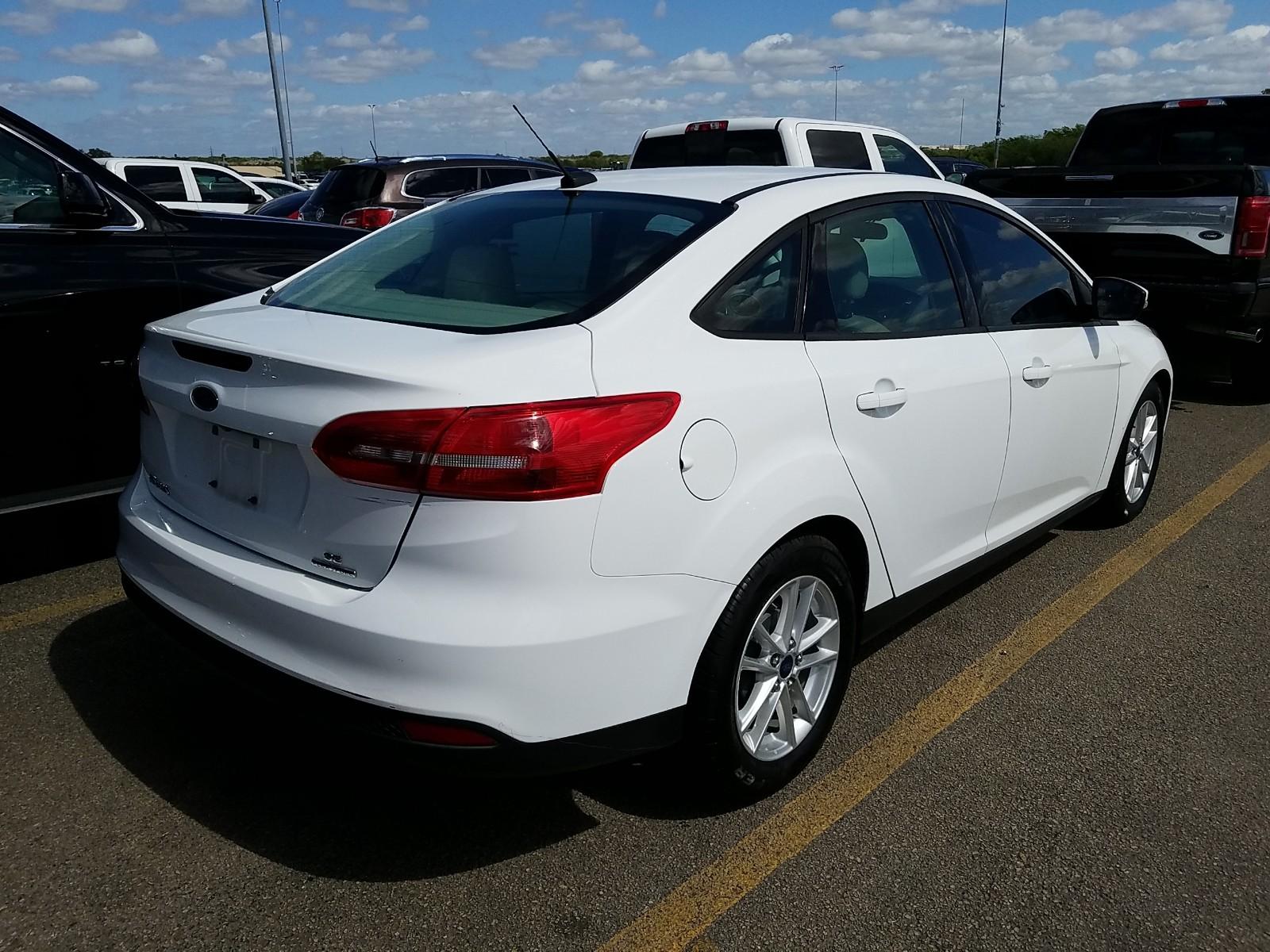 2015 Ford FOCUS 4C SE