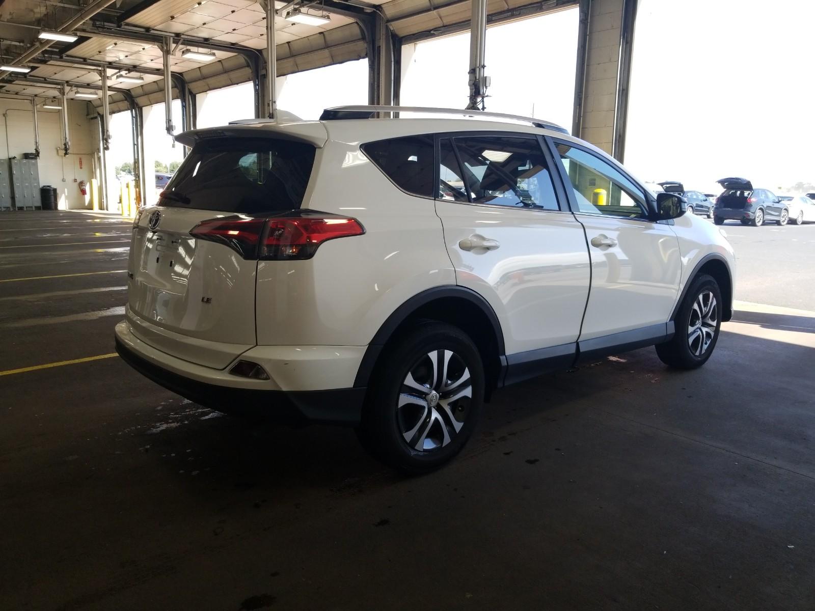 2016 Toyota RAV4 FWD LE