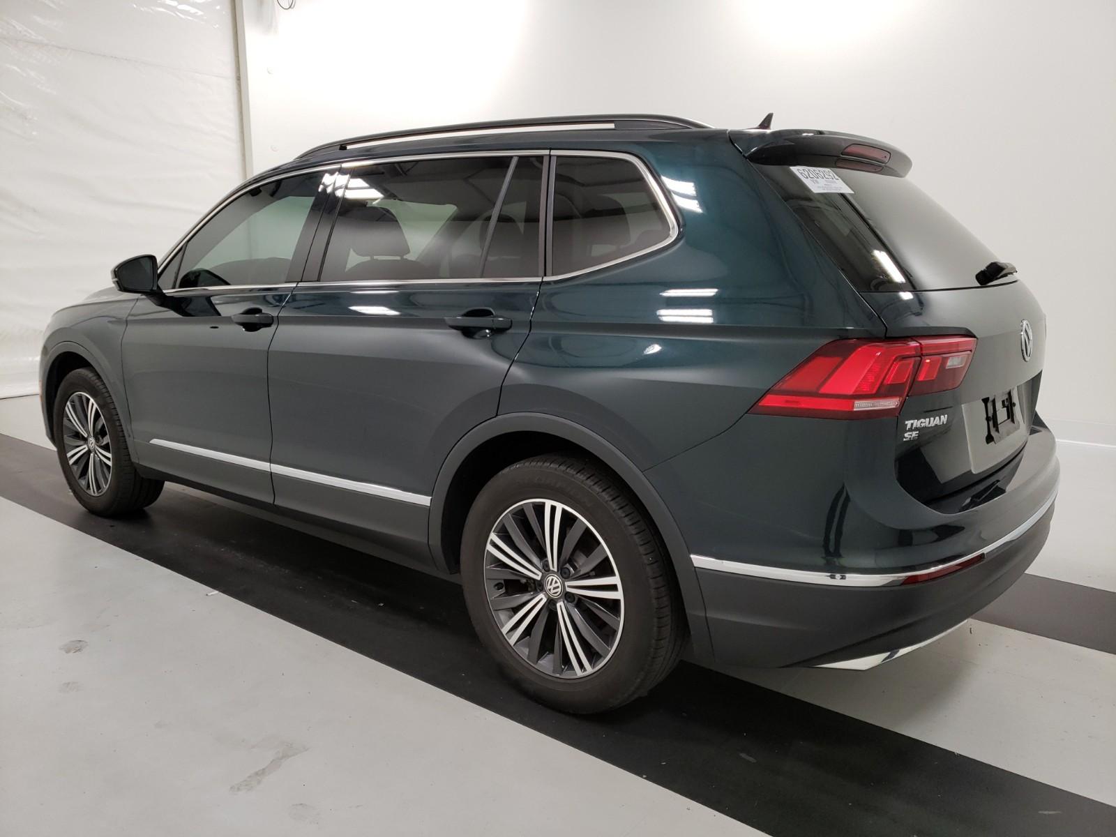 2018 Volkswagen TIGUAN FWD SE