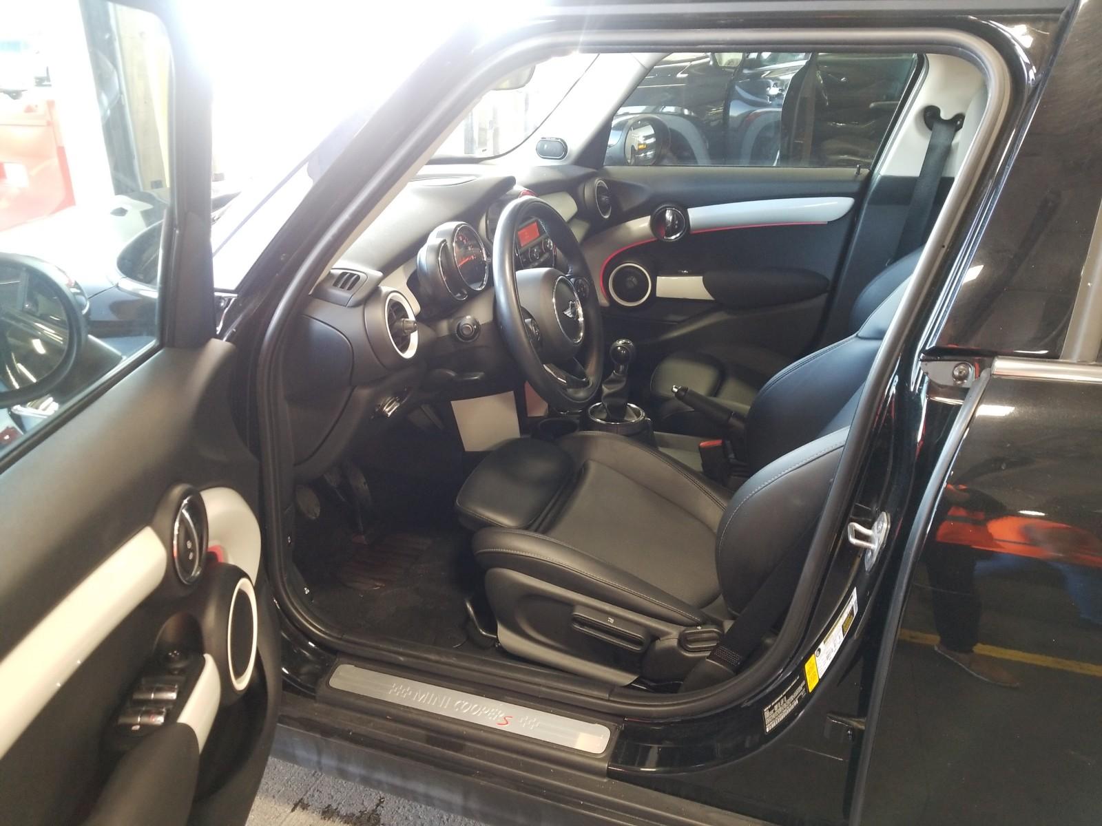 2016 MINI COOPER 4C S