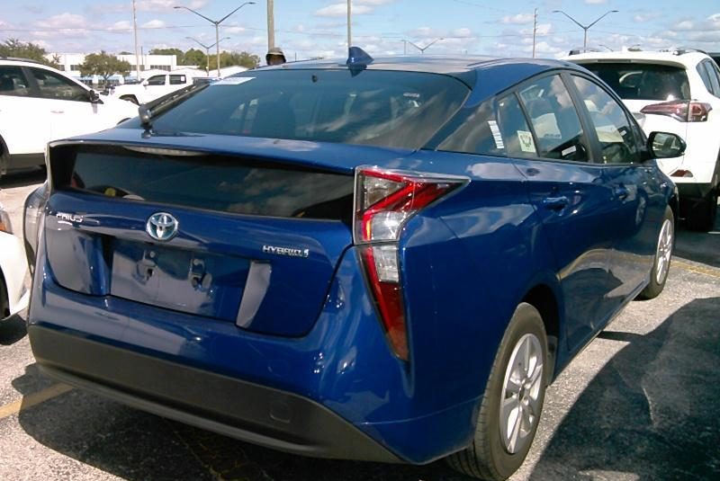 2016 Toyota PRIUS TWO