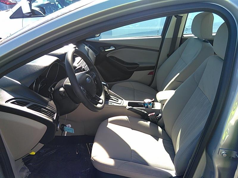 2016 Ford FOCUS FWD 4C SE