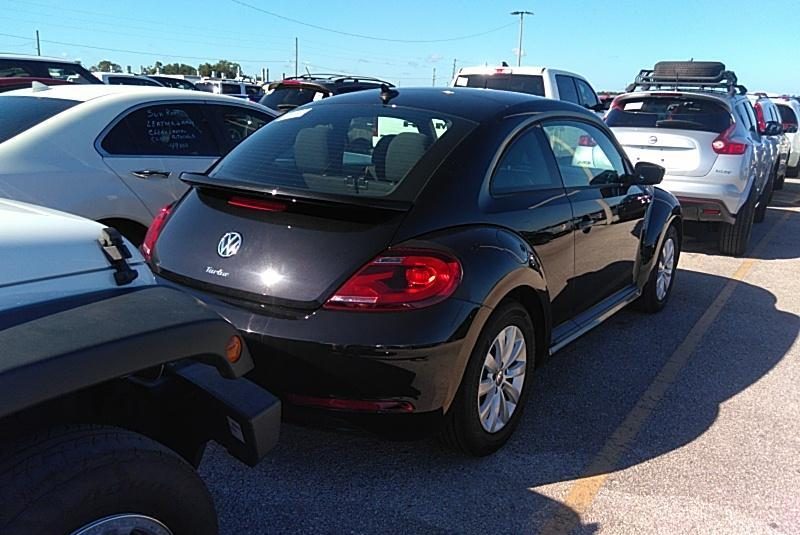 2018 Volkswagen BEETLE S
