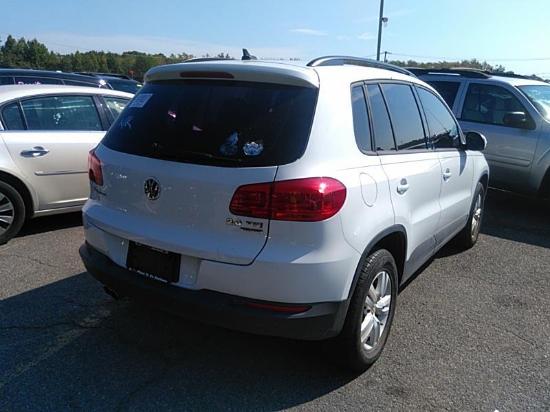 2015 Volkswagen TIGUAN AWD S