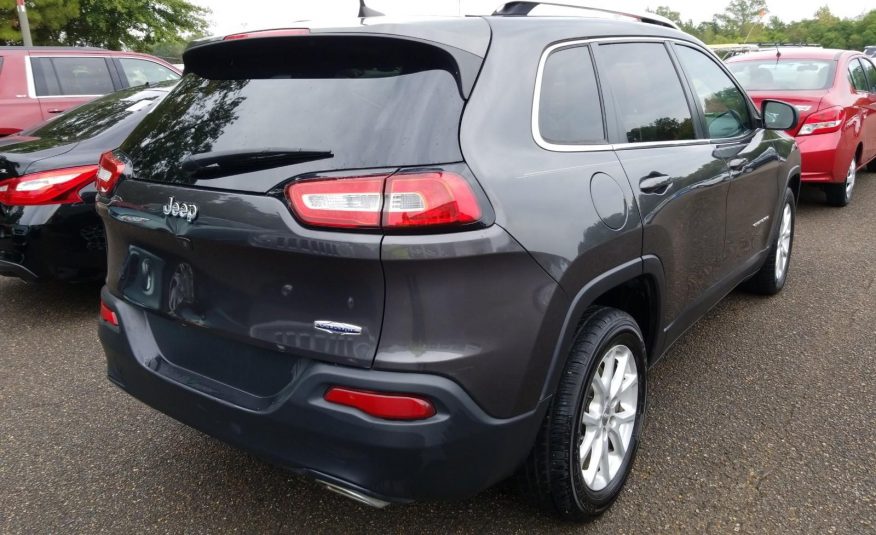 2016 Jeep CHEROKEE FWD V6 LATITUDE