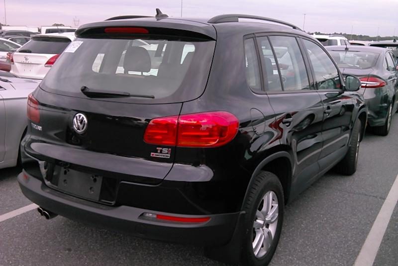 2017 Volkswagen TIGUAN AWD S