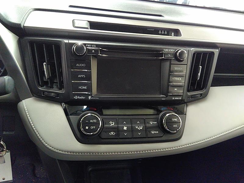 2017 Toyota RAV4 FWD XLE