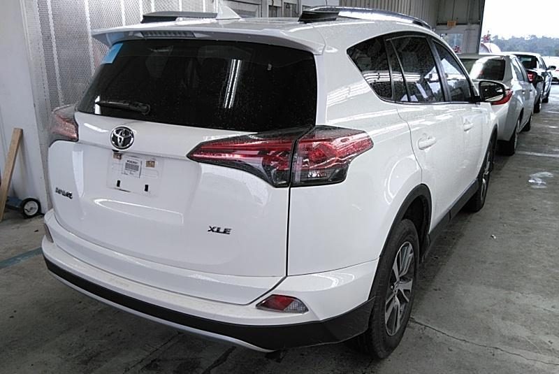 2017 Toyota RAV4 FWD XLE