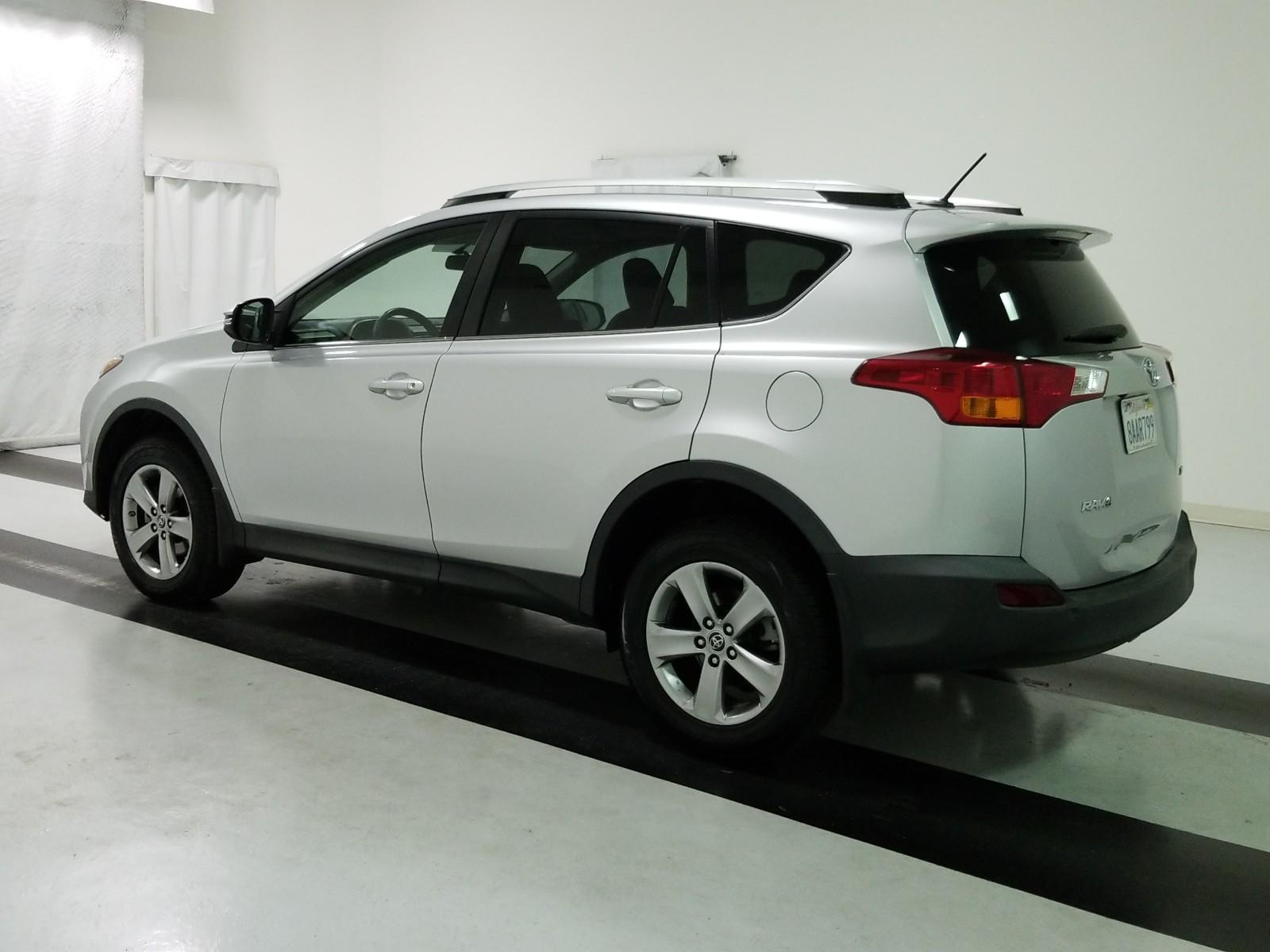 2015 Toyota RAV4 FWD XLE