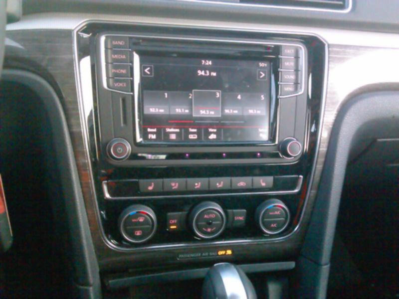 2016 Volkswagen PASSAT 4C 1.8T SE