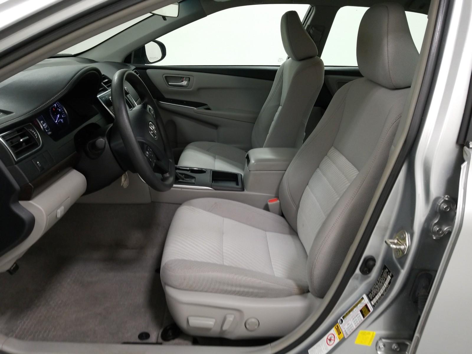 2017 Toyota CAMRY 4C LE