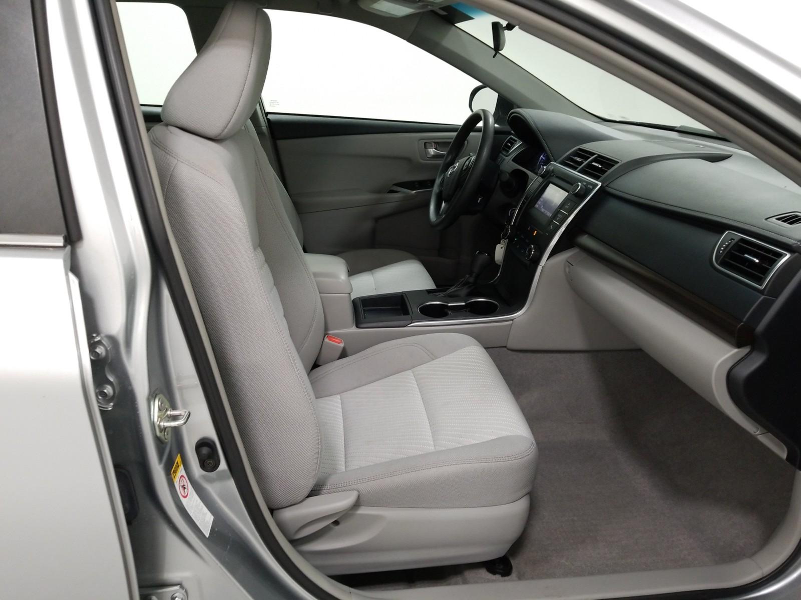 2017 Toyota CAMRY 4C LE