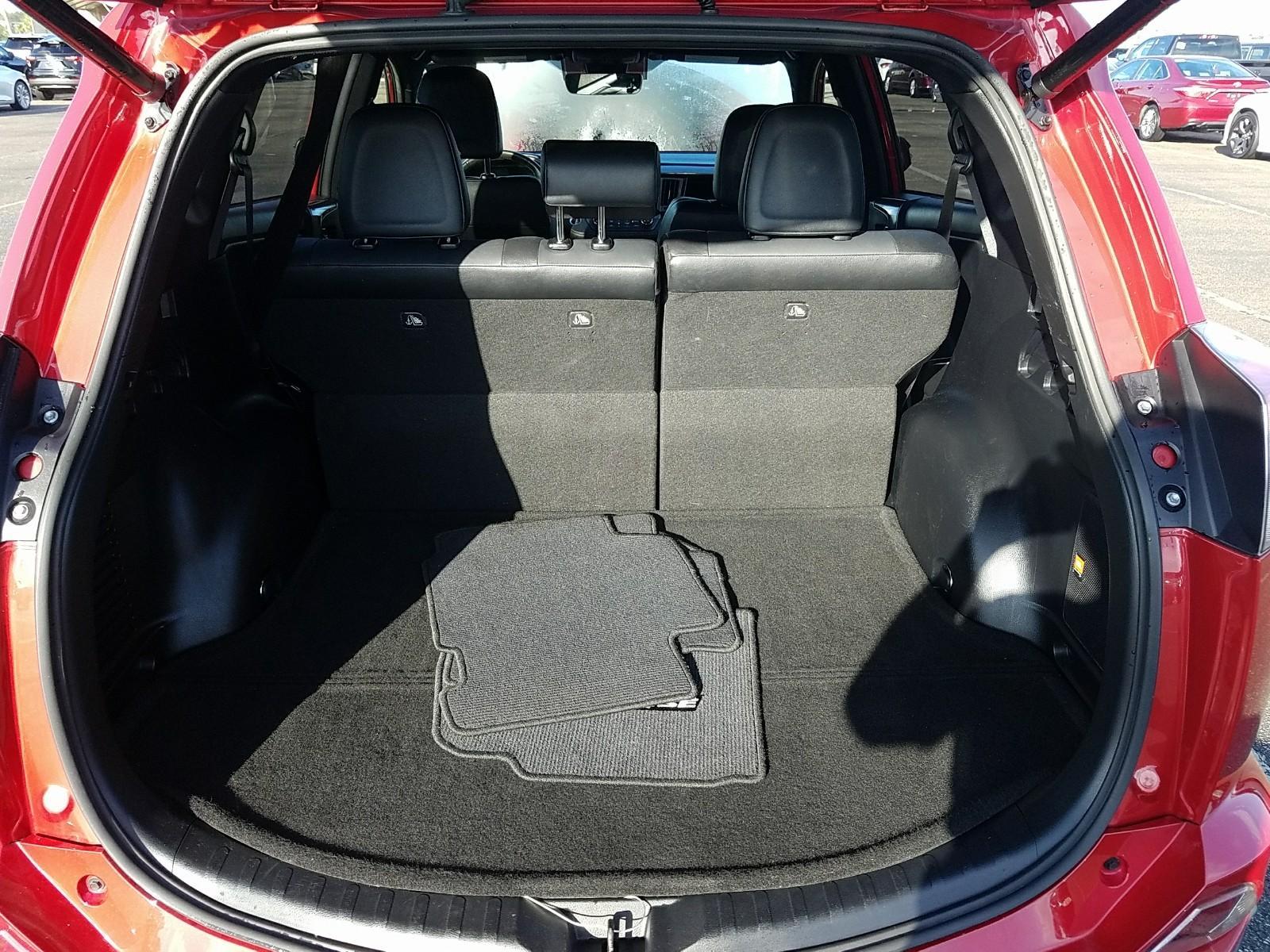 2017 Toyota RAV4 FWD SE