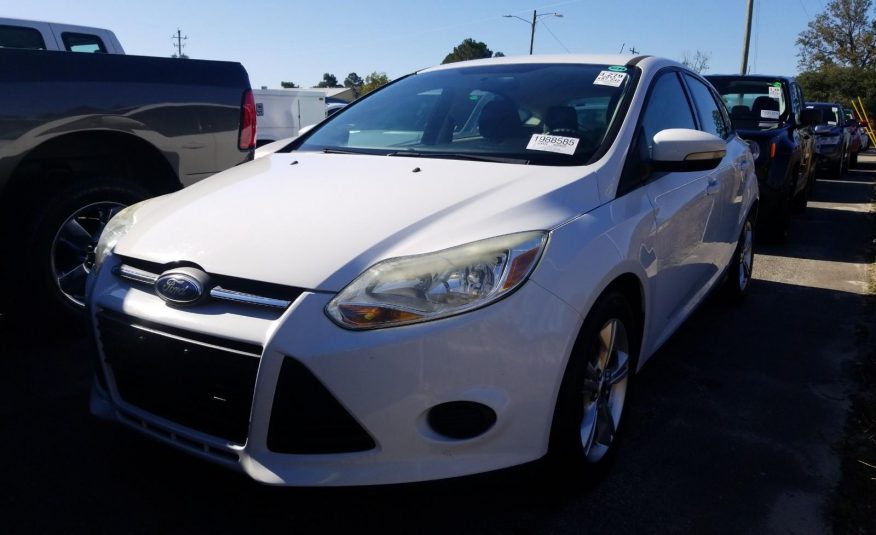 2013 Ford FOCUS SE