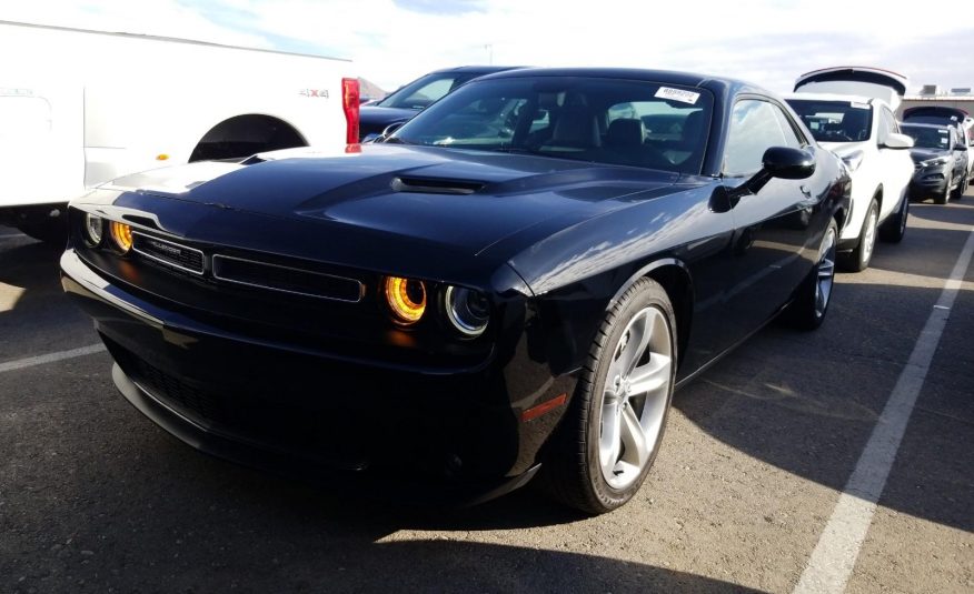 2016 Dodge CHALLENGER V6 SXT PLUS