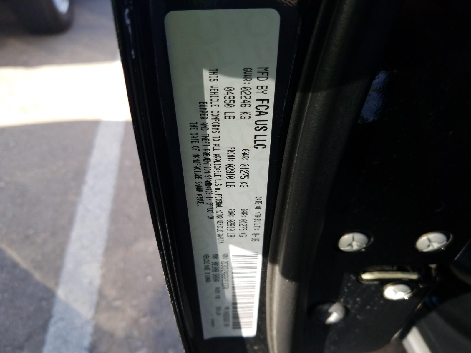 2016 Dodge CHALLENGER V6 SXT PLUS