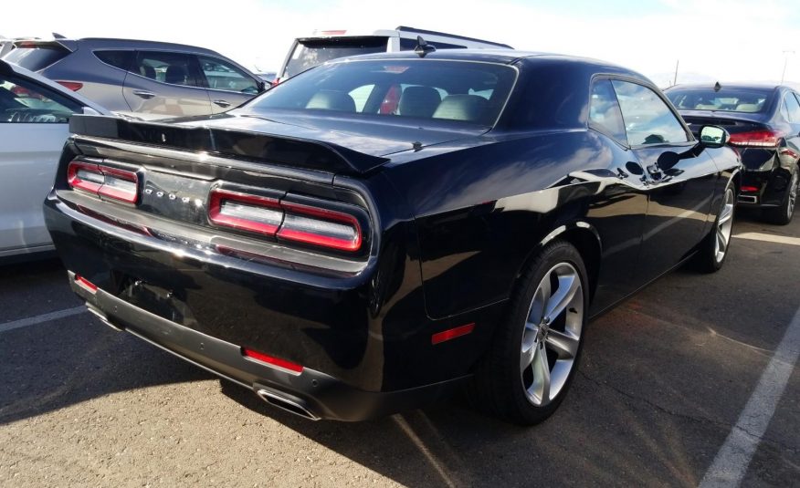 2016 Dodge CHALLENGER V6 SXT PLUS