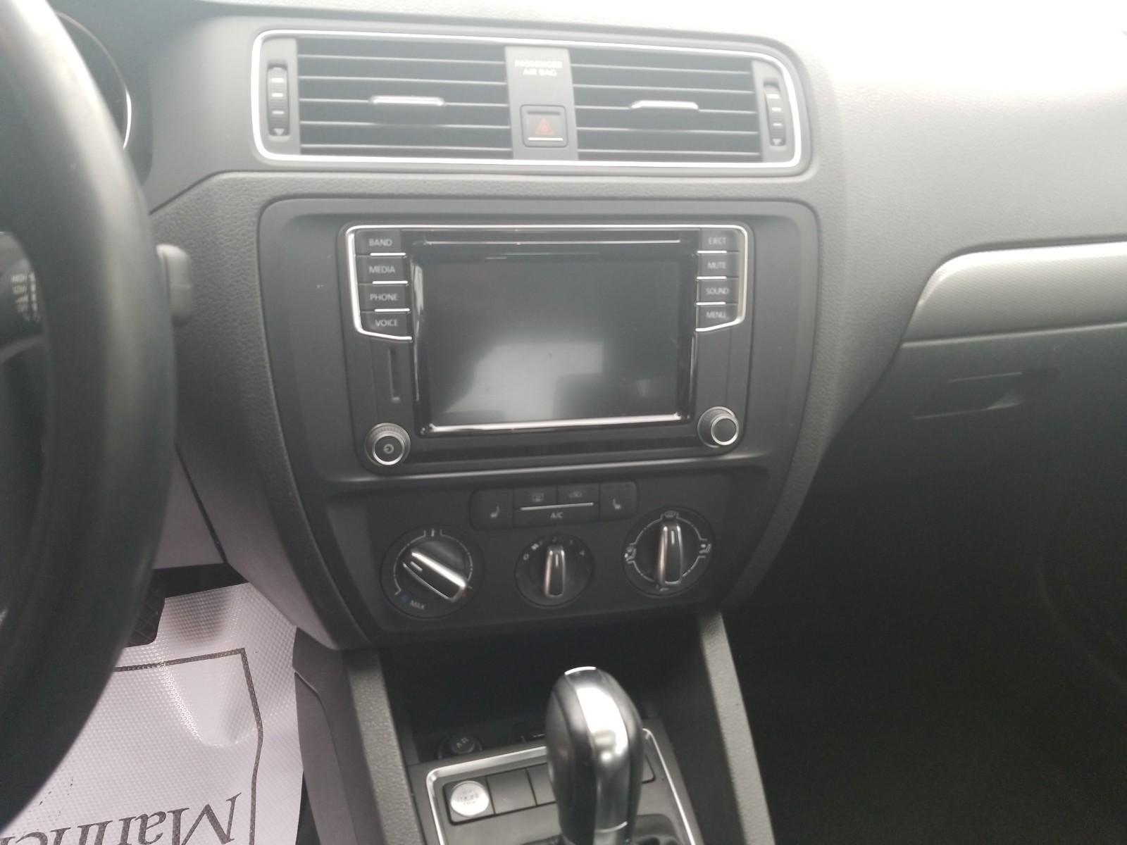 2017 Volkswagen JETTA 1.4T SE