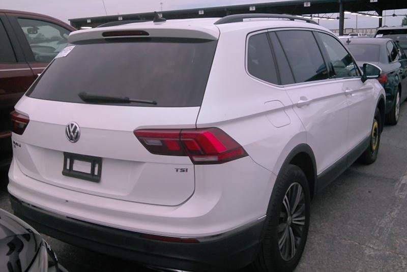 2018 Volkswagen TIGUAN FWD SE