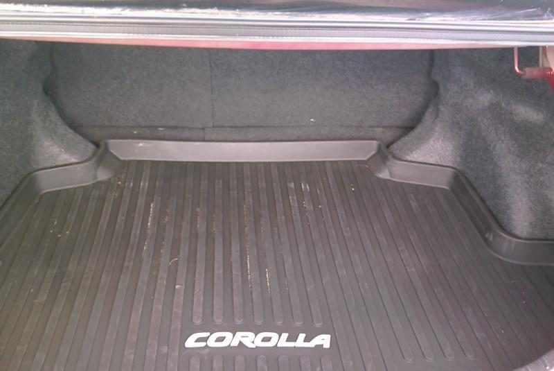 2017 Toyota COROLLA SE