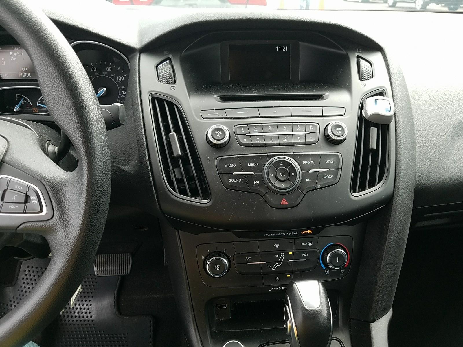 2016 Ford FOCUS FWD 4C SE