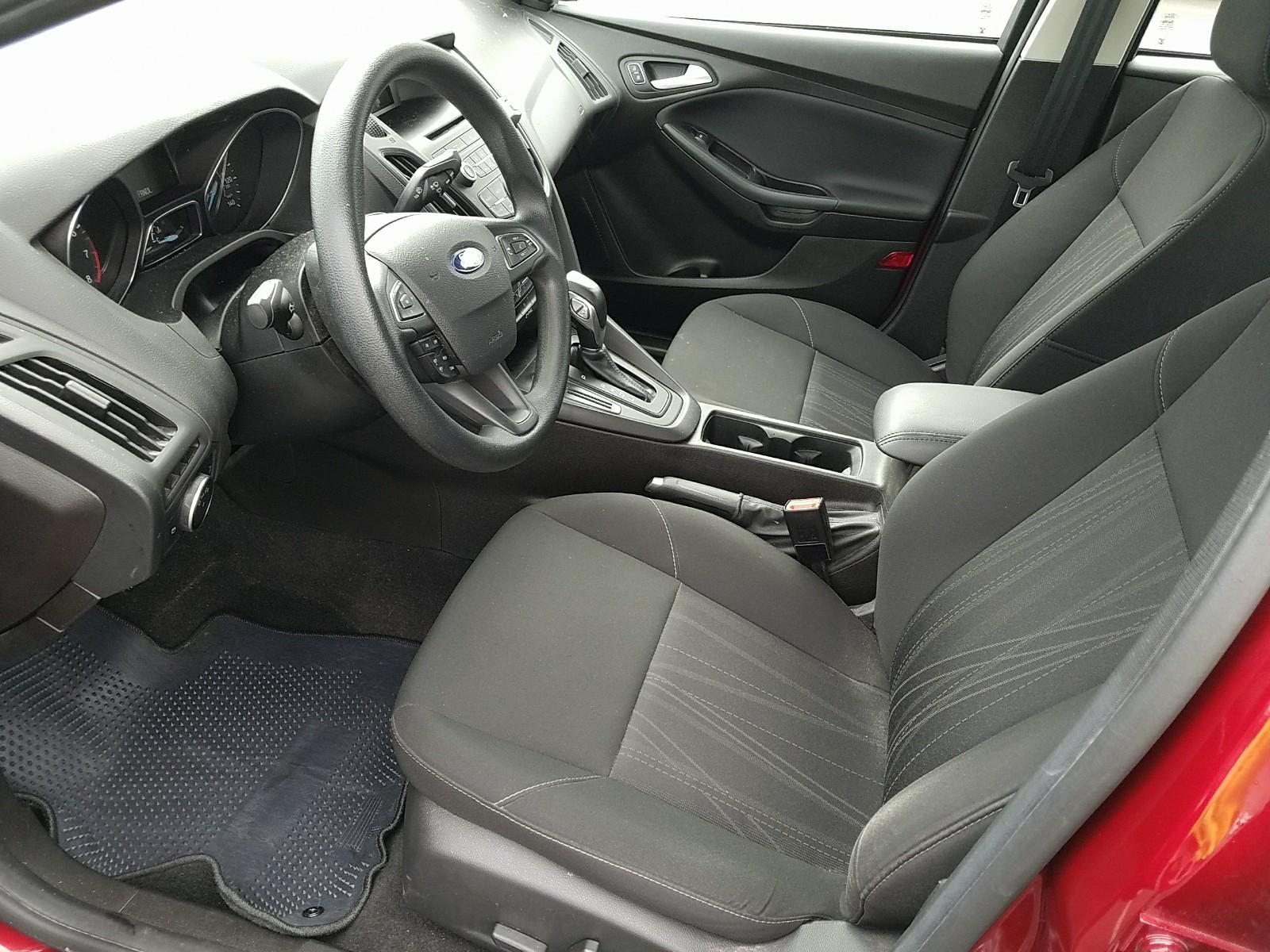 2016 Ford FOCUS FWD 4C SE