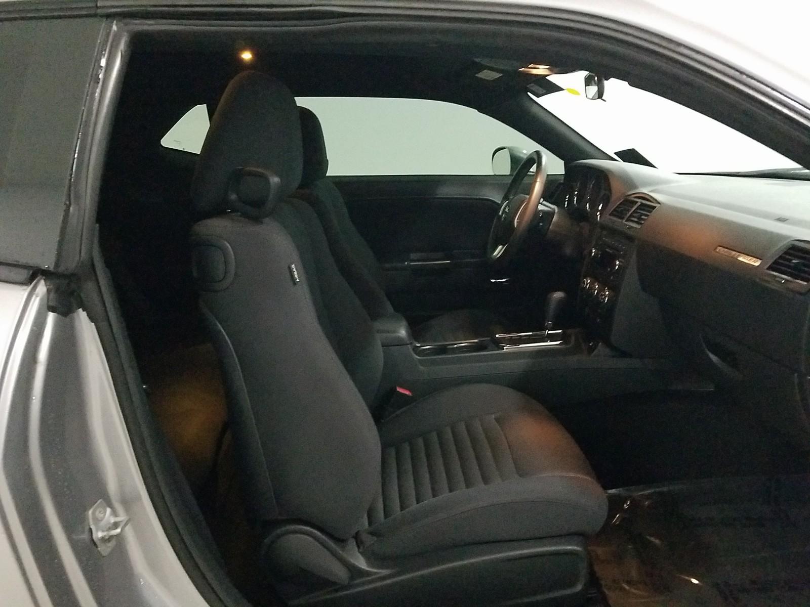 2014 Dodge CHALLENGER V6 SXT