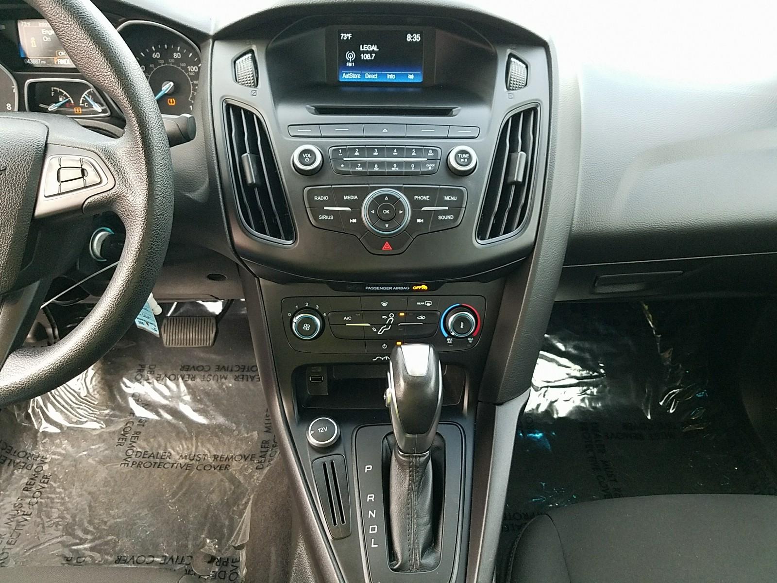 2016 Ford FOCUS FWD 4C SE