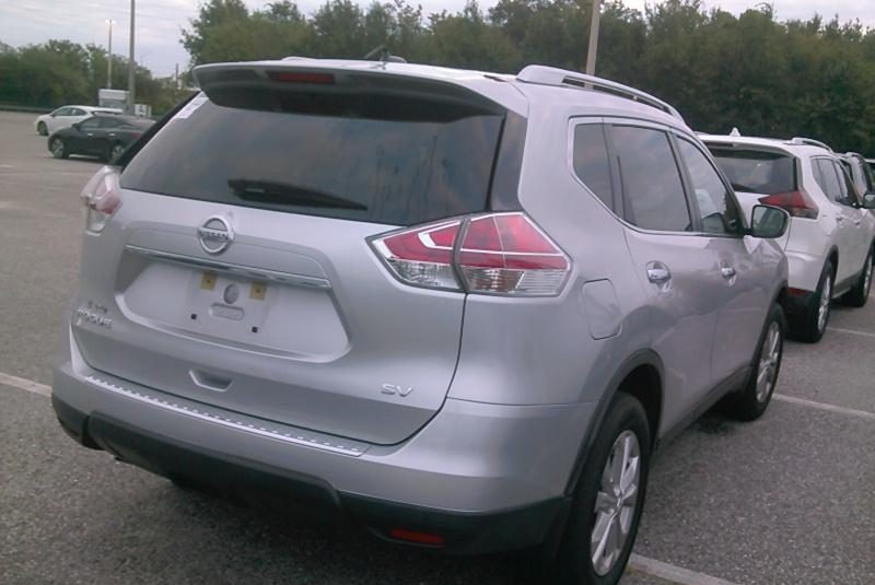 2016 Nissan ROGUE SV FWD SV