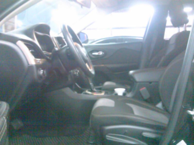 2017 Jeep CHEROKEE FWD 4C SPORT