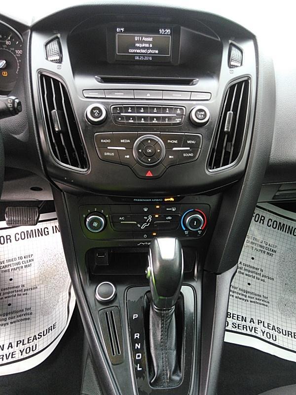 2016 Ford FOCUS FWD 4C SE