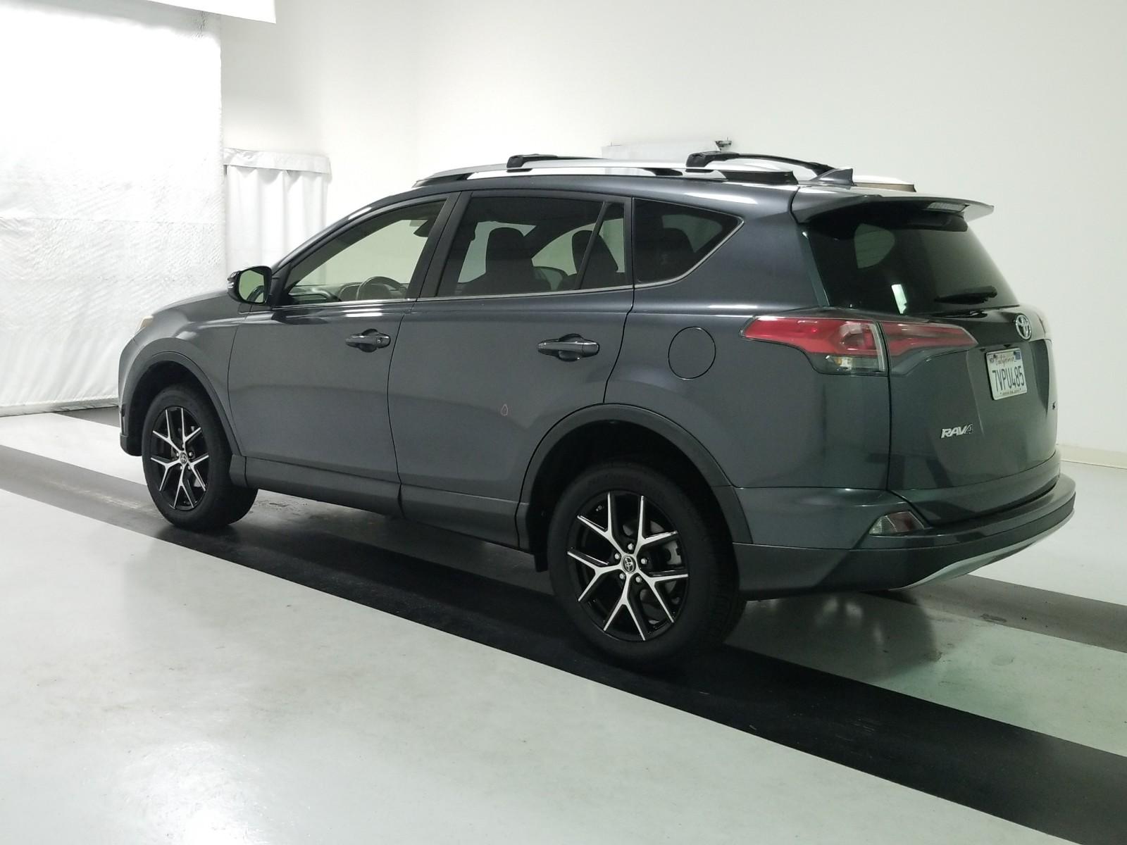 2017 Toyota RAV4 FWD SE
