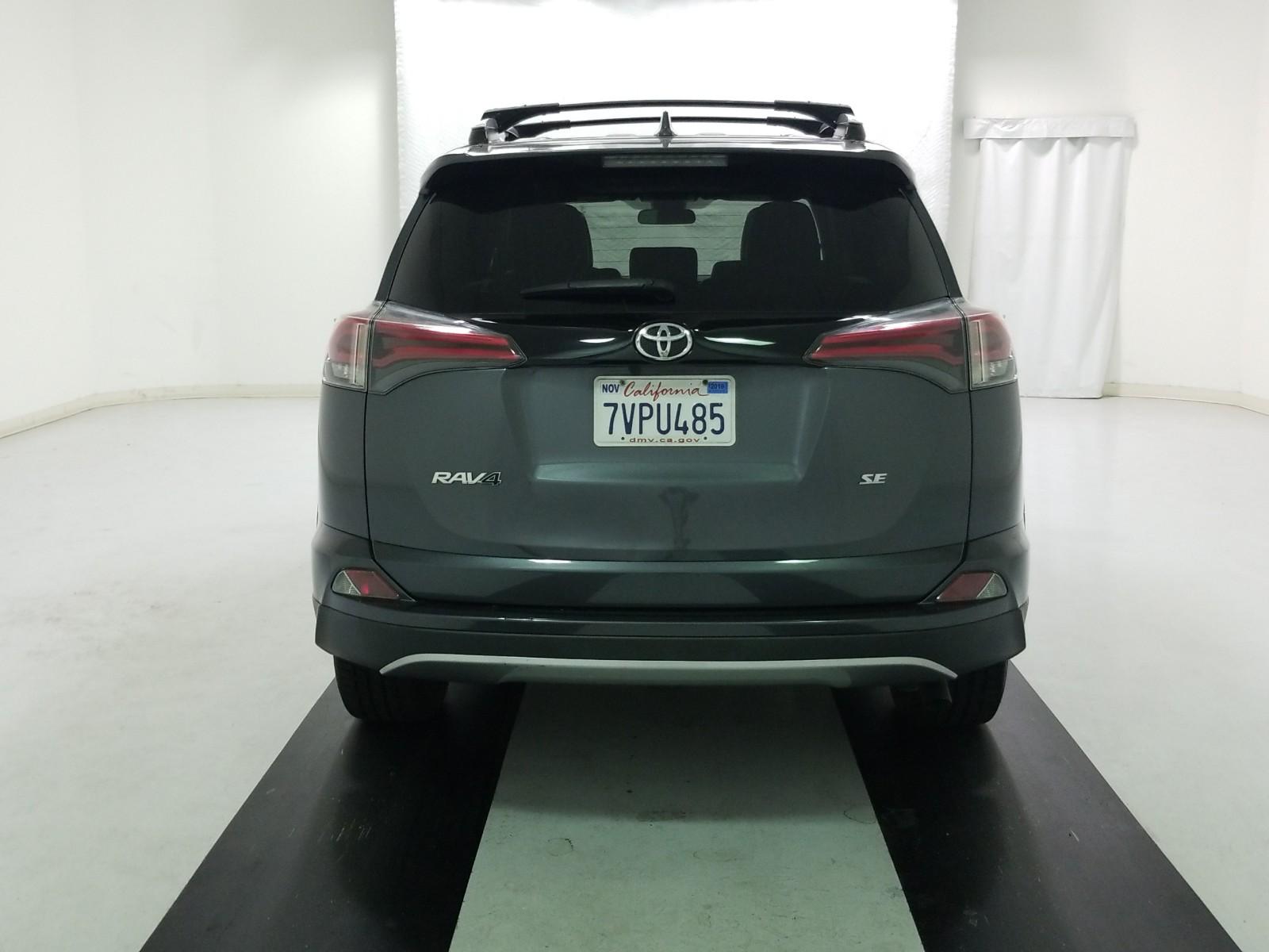 2017 Toyota RAV4 FWD SE