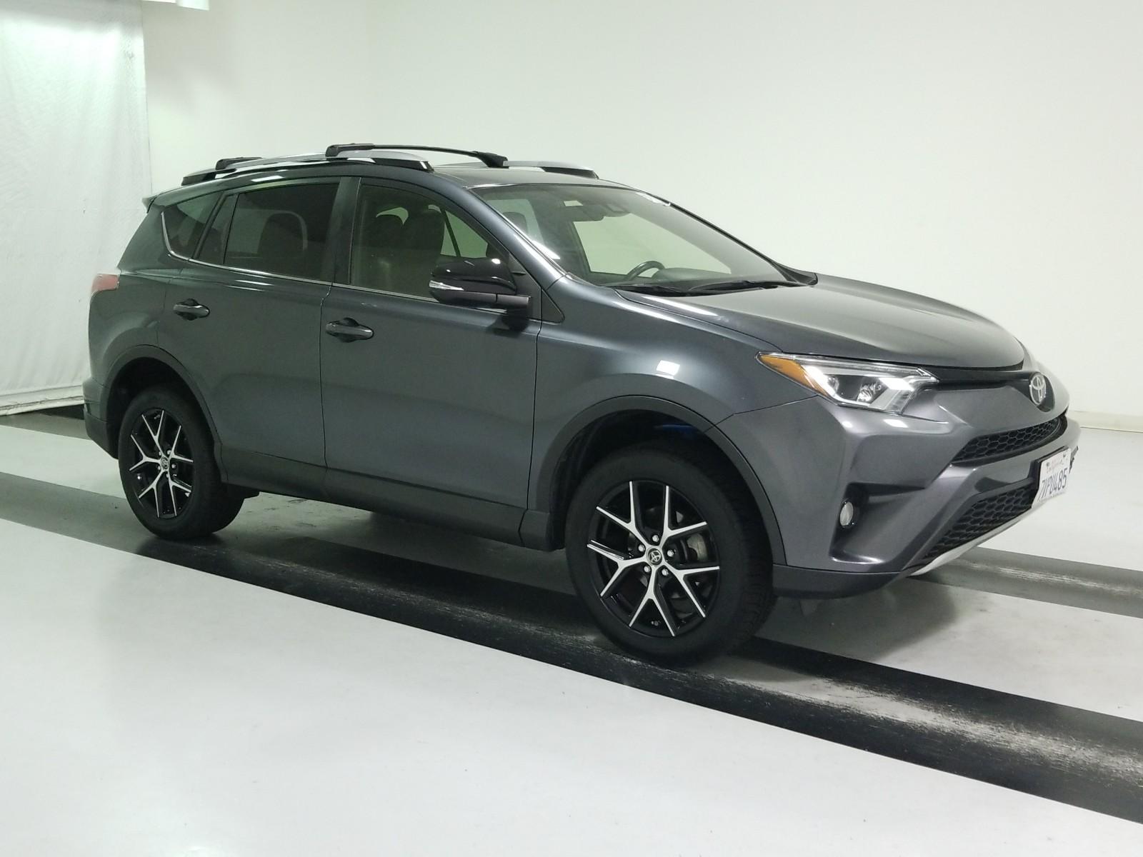 2017 Toyota RAV4 FWD SE