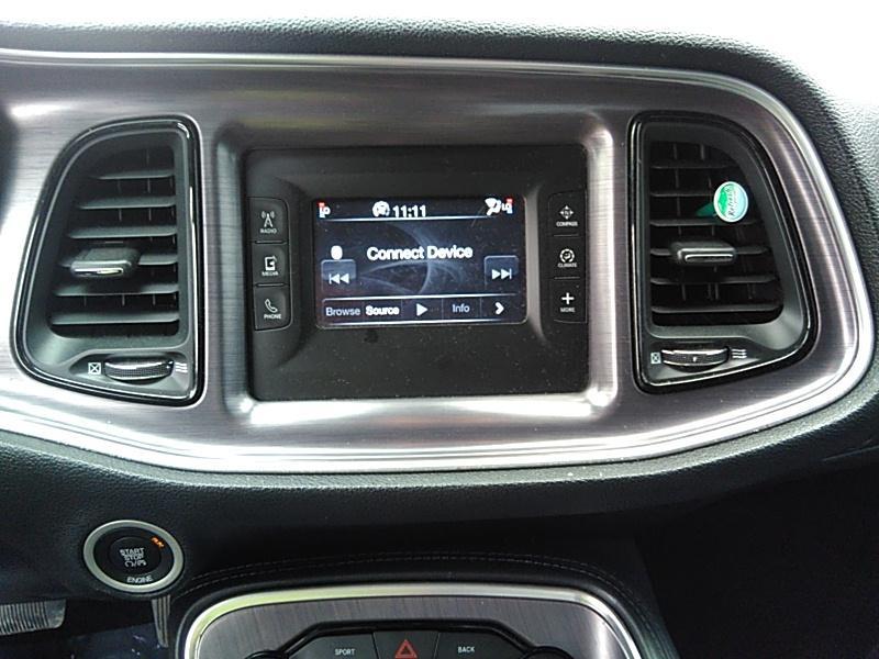 2015 Dodge CHALLENGER V6 SXT