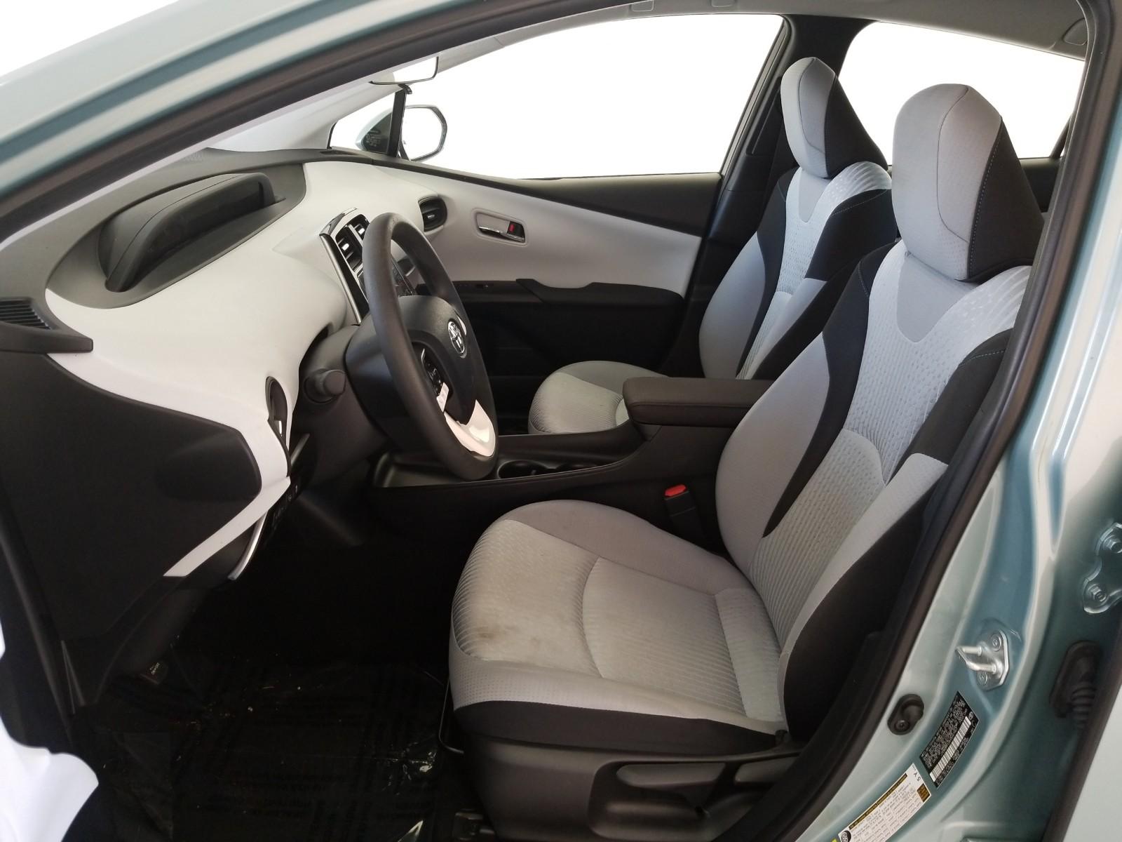 2017 Toyota PRIUS TWO